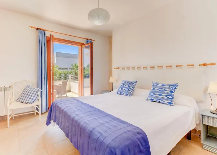 Willa Llenaire Nine *