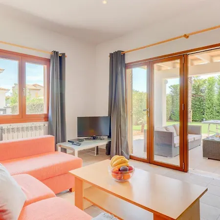 וילה Llenaire Nine